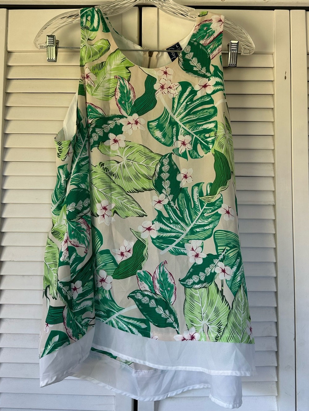Green Tropical Leaf Sleeveless Tank Top